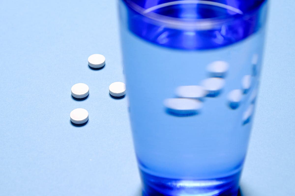 Medikamente und Alkohol: Was man nicht kombinieren sollte